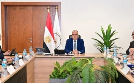 وزير الري يؤكد أهمية الإدارة الديناميكية للموقف المائي من خلال الرصد اللحظي والتنبؤات الهيدروجينية