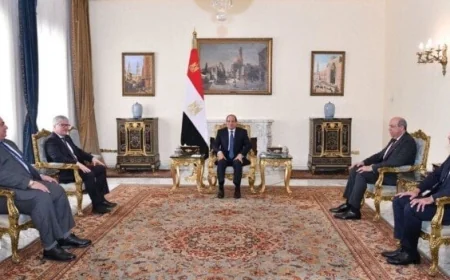 الرئيس السيسي يستقبل سكرتير عام منظمة الطيران المدني الدولي إيكاو تعزيز التعاون في مجال الطيران