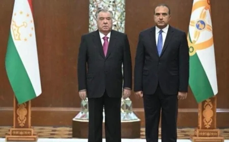 السفير المصري في أوزبكستان يعزز العلاقات الدبلوماسية بتقديم أوراق اعتماده سفيرا غير مقيم لدى طاجيكستان