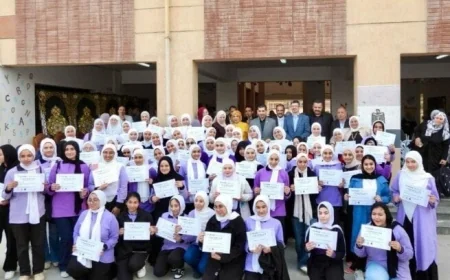 وزير التربية والتعليم يحتفل بتسليم طلاب الثانوية شهادات البرمجة والذكاء الاصطناعي المعتمدة من اليابان