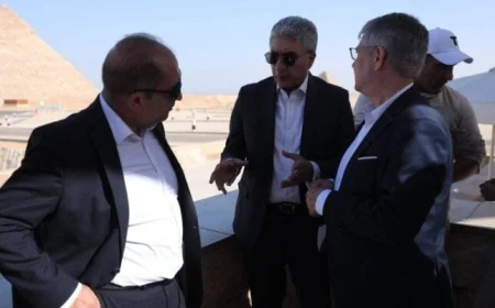 شريف فتحي يناقش مع وفد ألماني نجاح السياحة المصرية وأدائها الإيجابي