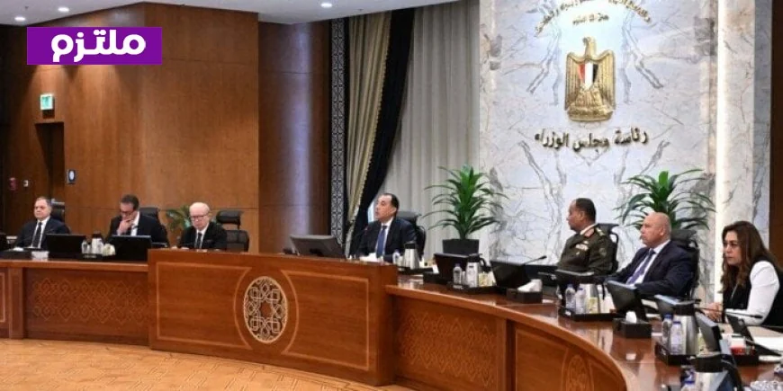 حكومة تصدر قرارًا بضرورة إغلاق المحلات والمطاعم الساعة 11 مساءً من 10 إلى 13 أبريل