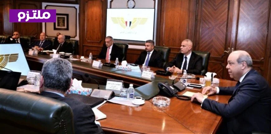 وزير الطيران المدني يراقب الاستعدادات النهائية لموسم الحج 1447 هـ