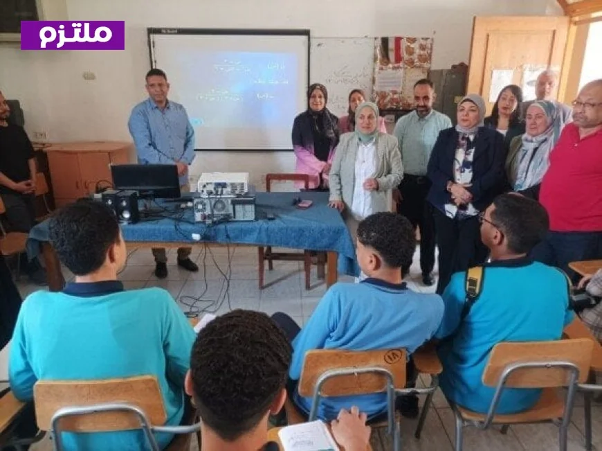 مدير تعليم القاهرة يواصل جولات متابعة انتظام الدراسة ويقدم الدعم لطلاب الشهادة الإعدادية بالمجموعات المجانية