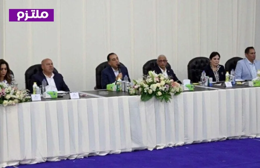 رئيس الوزراء يلتقي بأعضاء مجلس النواب وكبار مشايخ وعواقل سيناء لتعزيز التعاون والتنمية