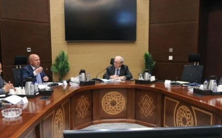 وزير النقل يكشف عن خطط القطار الكهربائي السريع بطول 2000 كم و60 محطة لنقل 2.5 مليون راكب يوميًا