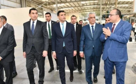 وزراء الإنتاج الحربي والشباب والصناعة يعبرون عن دعمهم لتوطين صناعة المستلزمات الرياضية خلال زيارة شركة كابتكس