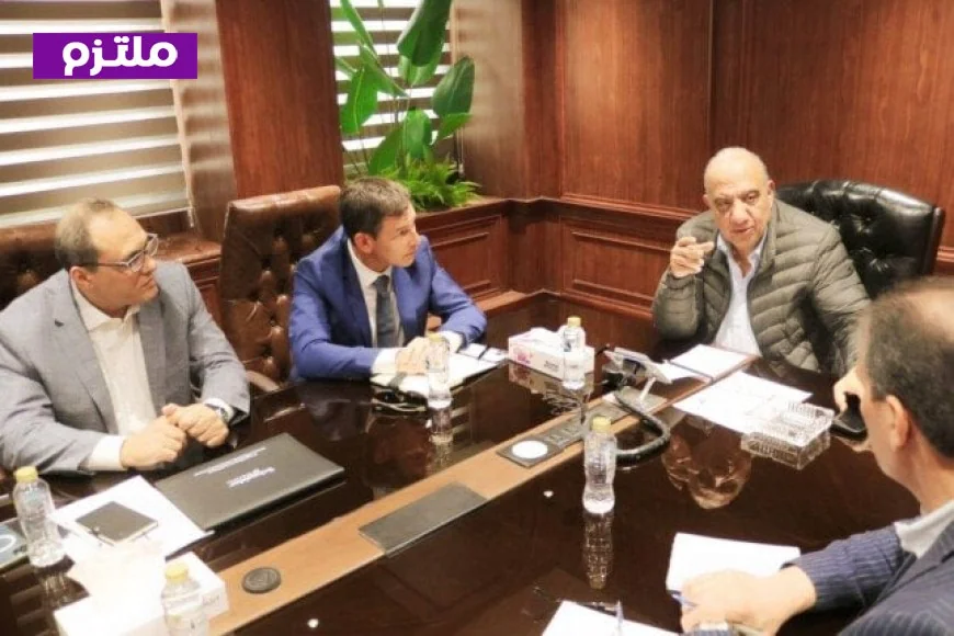 وزير الكهرباء يؤكد أهمية تحسين كفاءة الطاقة كتحدٍ وطني ويعلن عن تعميم تجربة خفض الاستهلاك الصناعي إلى 22%
