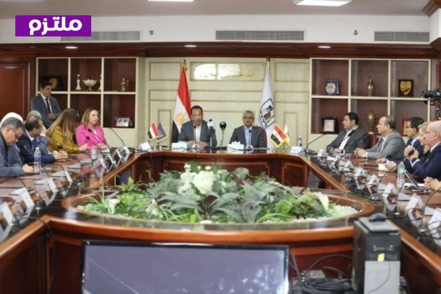 لقاء وزير الاتصالات ومحافظ بني سويف يناقش التطوير الرقمي والتأهيل لسوق العمل