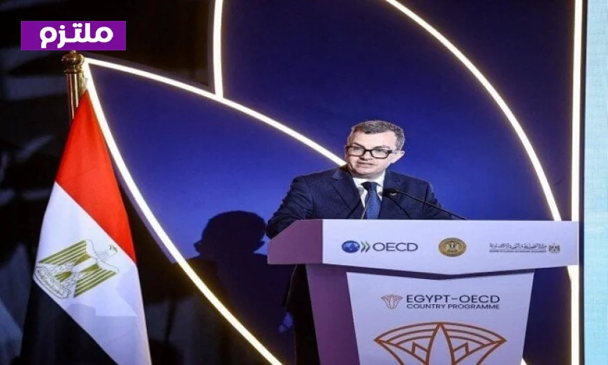 وزير التخطيط يكشف عن 35 مشروعًا تعزز التحول الرقمي والتنمية المستدامة ضمن البرنامج القطري