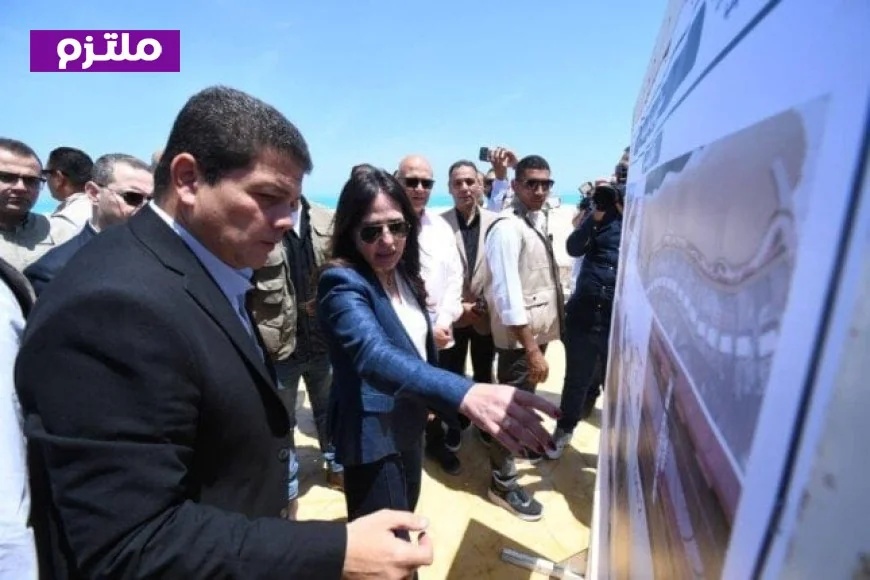 وزيرة الإسكان تستعرض مشروع بوغاز منطقة 24 والممشى السياحي بين مارينا 5 ومارينا 7