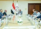 لقاء وزير الإنتاج الحربي مع طلاب هندسة الإسكندرية دعم الأفكار البحثية ومناقشة مستقبل الابتكار