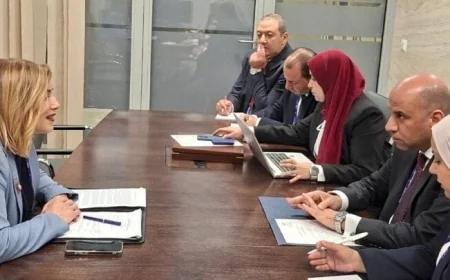 وزير العمل يستعرض مع نائب وزير الاقتصاد الألباني سبل التعاون لتوظيف العمالة وتعزيز تبادل الخبرات