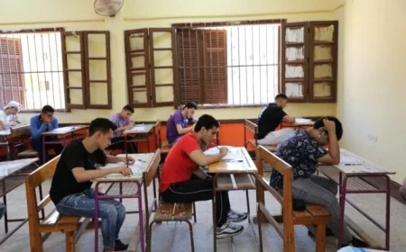التعليم تفتح تحقيقًا في ظهور صور امتحانات الدراسات بالقاهرة والهندسة بالجيزة