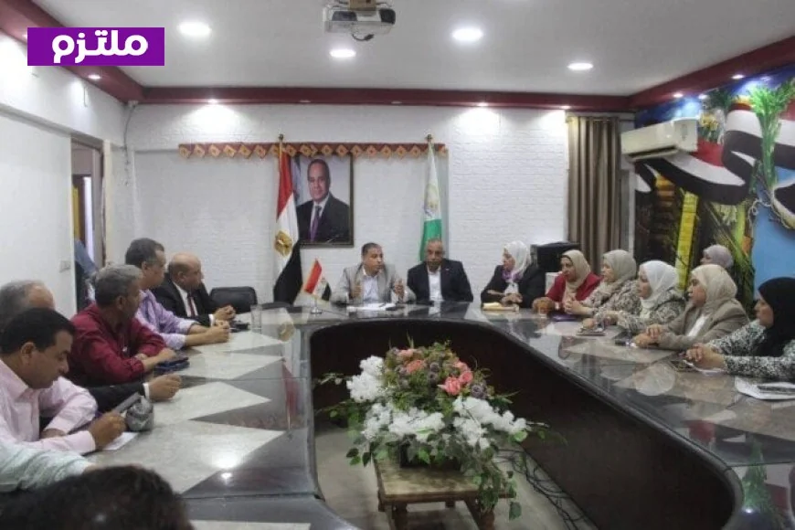 مدير تعليم الجيزة يقود غرفة العمليات لمراقبة امتحانات الشهادة الإعدادية لعام 2025-2026