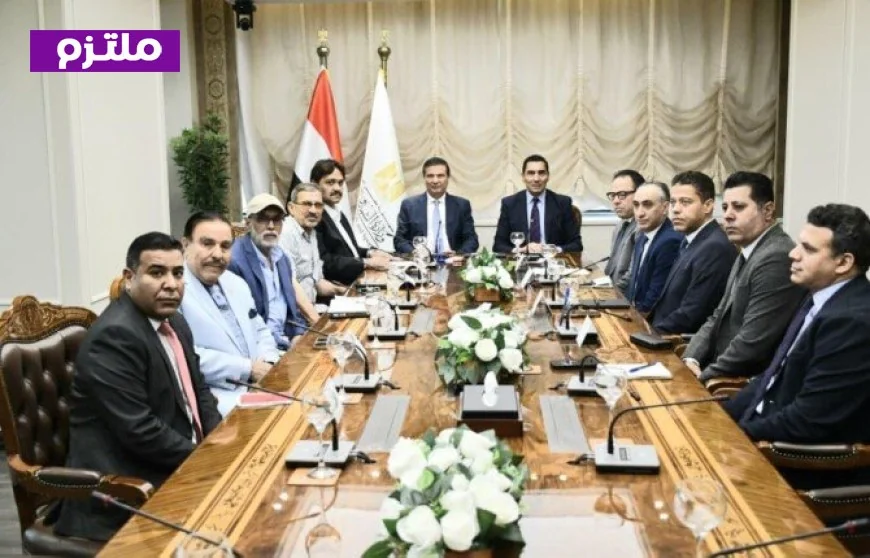 وزير الزراعة ووزير الرياضة يناقشان مع مسؤولي الهيئة العامة لسباق الخيل استراتيجيات تطوير القطاع وتحقيق التميز