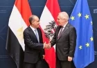 وزير الخارجية يؤكد من فيينا أهمية تأسيس مجموعة صداقة برلمانية بين مصر والنمسا