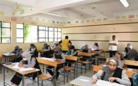 امتحان اللغة الإنجليزية ثانوية عامة 2026 كل ما تحتاجه من إجابة كاملة وتفاصيل توزيع الدرجات