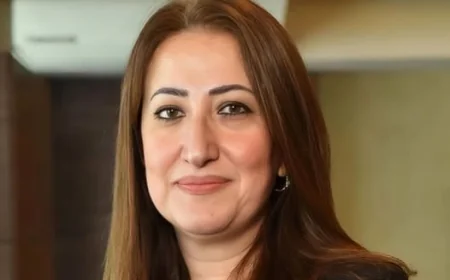 داليا الباز تنحني إعجابًا بأداء منتخب مصر وتعلن عن تصميم طابع بريد تذكاري للاحتفاء بالإنجازات