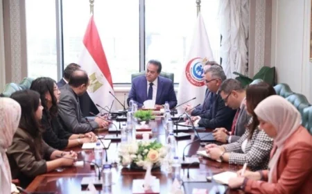 وزير الصحة يستعرض فرص التعاون مع شركة راي للاستشارات الهندسية والمستشفيات الذكية