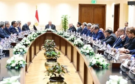 رئيس مجلس النواب يلتقي السفراء الجدد لرئاسة البعثات الدبلوماسية المصرية في الخارج