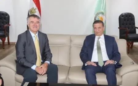 وزير الزراعة يبحث سبل تطوير نظم الزراعة الذكية مع معهد سيام باري الإيطالي