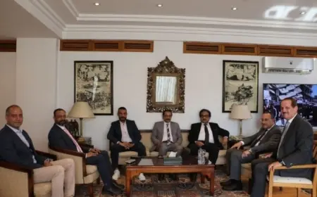 القائم بأعمال وزير الثقافة يناقش مع رئيس اتحاد الناشرين التحضيرات لمعرض العلمين للكتاب