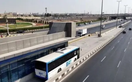 شركة الأتوبيس الترددي تكشف تفاصيل حادث الخصوص الذي شهدته منطقة الخصوص ونجاة أسرة من الموت