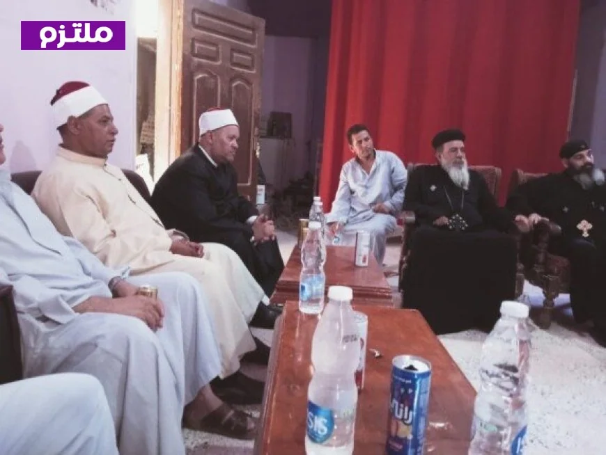 وفد من وزارة الأوقاف يزور مصابي حريق كنيسة الملاك ميخائيل في المنيا للاطمئنان عليهم