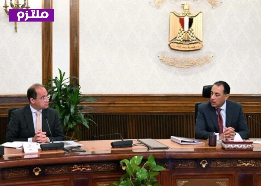 رئيس الوزراء يستعرض آخر تطورات تنفيذ مشروعات الطاقة الجديدة والمتجددة