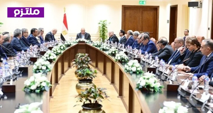 رئيس مجلس النواب يلتقي السفراء الجدد لرئاسة البعثات الدبلوماسية المصرية في الخارج