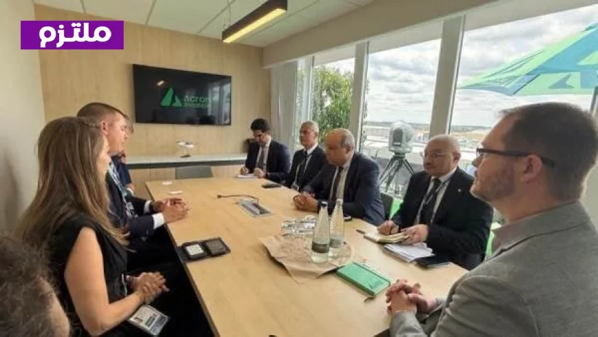 وزير الطيران المدني يلتقي بشركة Acron Aviation البريطانية لتعزيز التعاون في تقنيات التدريب للطيران