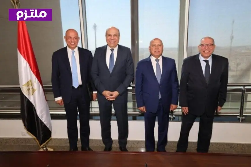 وزيرا الطيران والنقل يوقعان بروتوكولاً لتحسين كفاءة وصيانة ممرات المطارات