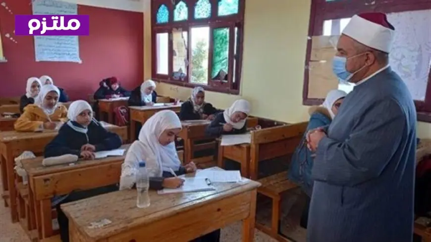 بدء امتحانات الدور الثاني بالأزهر في مواد الجغرافيا والتوحيد واللغة الفرنسية