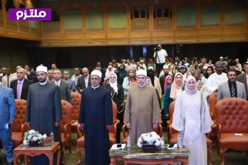 فلسطين تتصدر المشهد في حفل جوائز مئذنة الشعر العربي بمشاركة مركز تطوير طلاب الأزهر الوافدين والأجانب صور