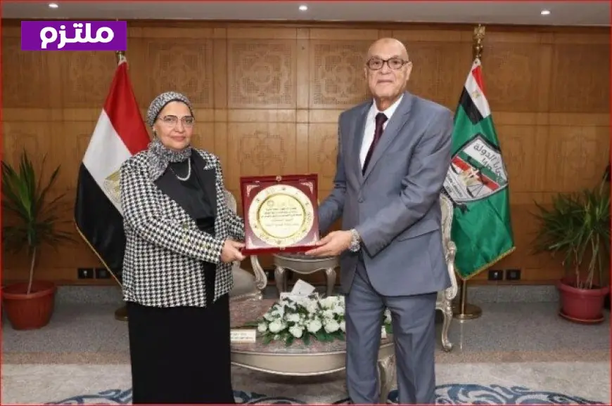 عميد حقوق العاصمة يهنئ رئيس هيئة قضايا الدولة الجديد بترقيته إلى المنصب الرفيع