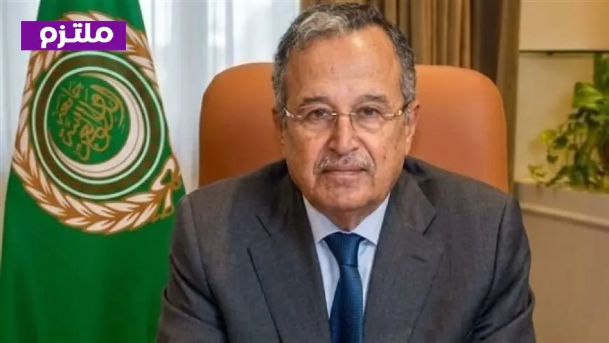 نبيل فهمي يطلب التحقيق في استهداف سفينتين بدمياط وينبه من مخاطر تصاعد الصراع