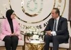 رئيس الرعاية الصحية يؤكد أهمية التكامل مع وزارة الخارجية لتدويل التجربة المصرية