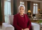 السيدة انتصار السيسي تبارك أسيل أسامة بعد فوزها بالميدالية الذهبية في بطولة العالم لألعاب القوى
