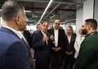 رئيس الوزراء يؤكد التزام الحكومة بدعم قطاع خدمات التعهيد لخلق مزيد من فرص العمل للشباب