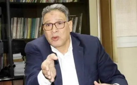 مصطفى بكري يقدم تعازيه للنائب عصام العمدة في وفاة شقيقه
