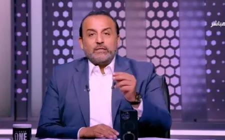 مصطفى بكري يقدم تعازيه للنائب محمد شبانة في وفاة والدته