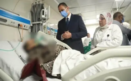 نائب وزير الصحة يقوم بزيارة تفقدية لموقع حريق عيادة مدينة نصر ومركز الأورام