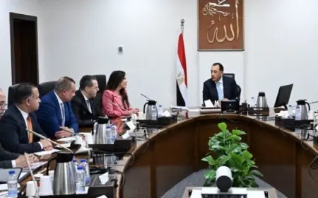 رئيس الوزراء يكشف خطة تطوير مدن الساحل الشمالي الغربي ويستعرض الموقف التنفيذي الراهن