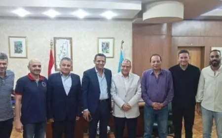 الصحفيون يستقبلون وفد النقابة العامة للعاملين في الصحافة والإعلام لمناقشة استراتيجيات مواجهة الكيانات الوهمية