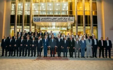 وزير الإنتاج الحربي يؤكد من مركز التميز العلمي والتكنولوجي أن العنصر البشري هو أساس نجاح المنظومة