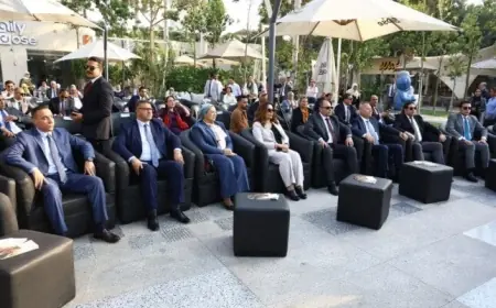 مديرة صندوق دعم الصناعات الريفية تسهم في إنجاح افتتاح بازار صعيد مصر للتنمية الاقتصادية