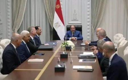 وزير البترول يعرض مشروعات جديدة للبحث والاستكشاف وتنمية الحقول أمام الرئيس السيسي