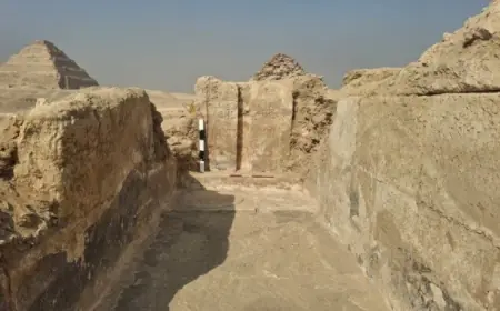 اكتشاف أثري مثير في سقارة يتضمن مقبرة سخنتيو بتاح وكنوز جديدة مذهلة