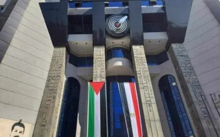 نقابة الصحفيين تدعم طارق الشناوي وتندد بإساءة مصطفى كامل